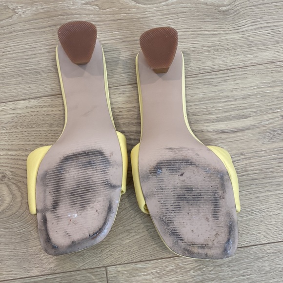 Steve Madden Yellow Saged Heeled Sandal - Picture 6 of 8